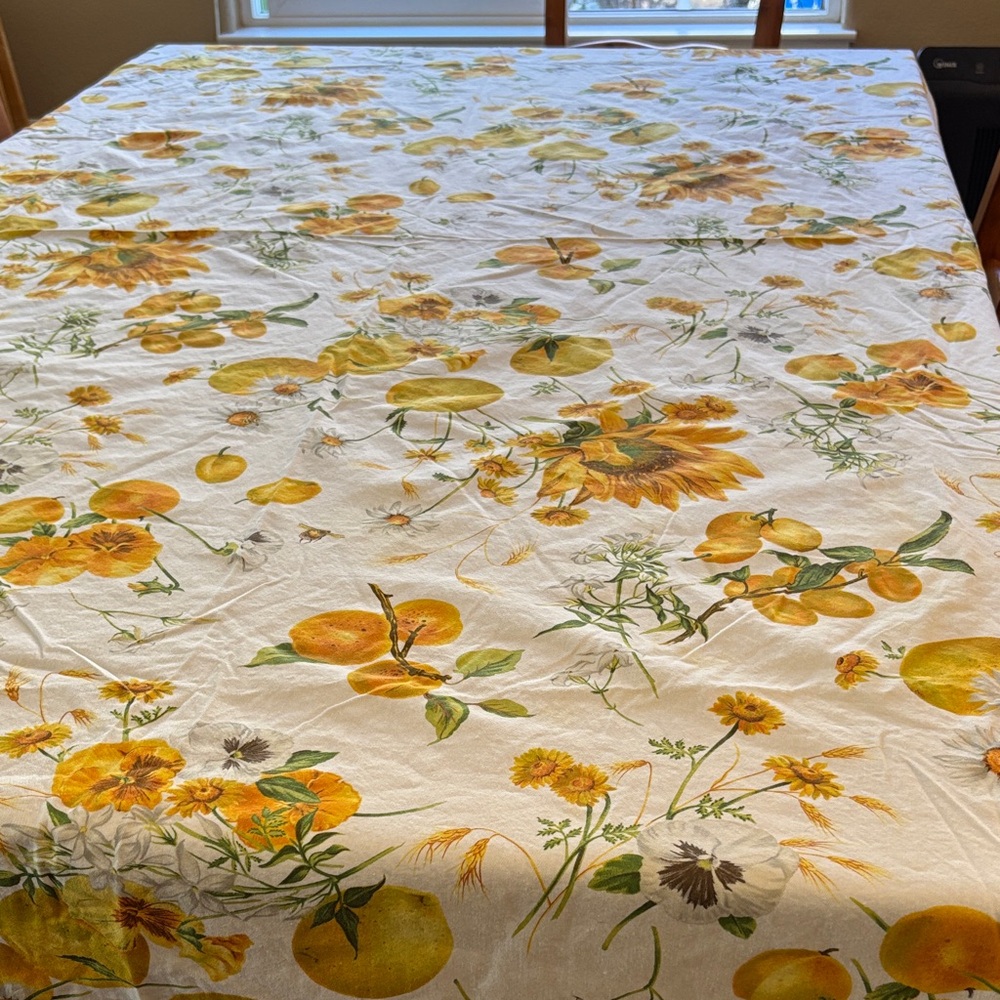 Italian-Sunflower & Citrus Print Tablecloth - Yellow Floral Cotton